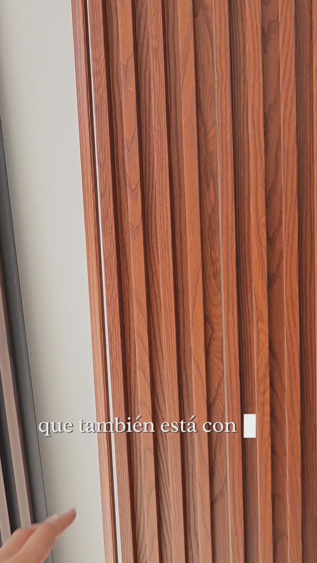 Alerce - Tradicional - Caja Panel Decorativo - Revestimiento Línea Tradicional - Caja 10 un -  3.8 m²- Wall Panel WPC - Revestimiento Interior y Exterior Techado